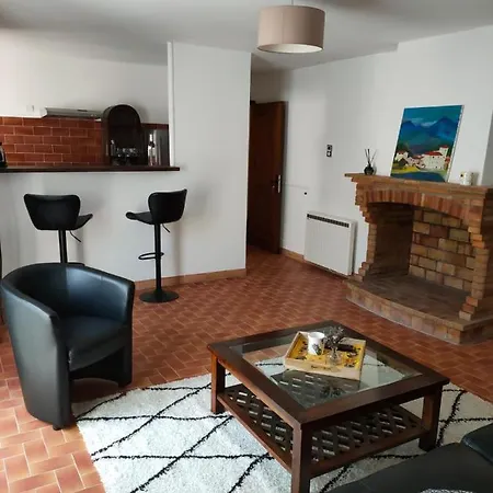Au Coeur Du Village Apartament